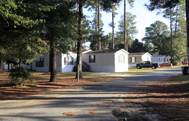 Whispering Pines MH & RV Park