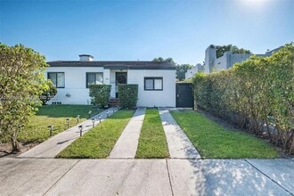 2520 SW 20th St in Miami, FL - Building Photo - Building Photo