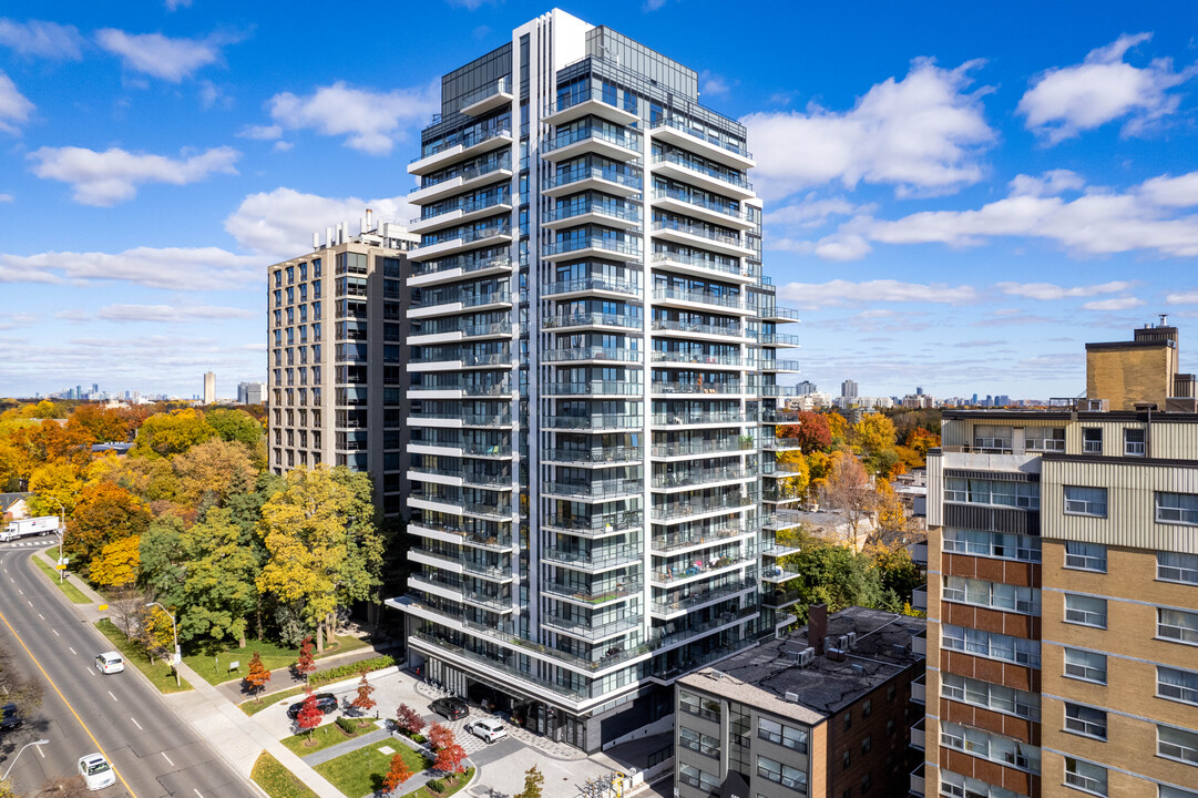 609 Avenue Road Condos in Toronto, ON - Building Photo