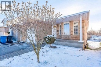 51 Boulder Crescent in Guelph, ON - Building Photo - Building Photo