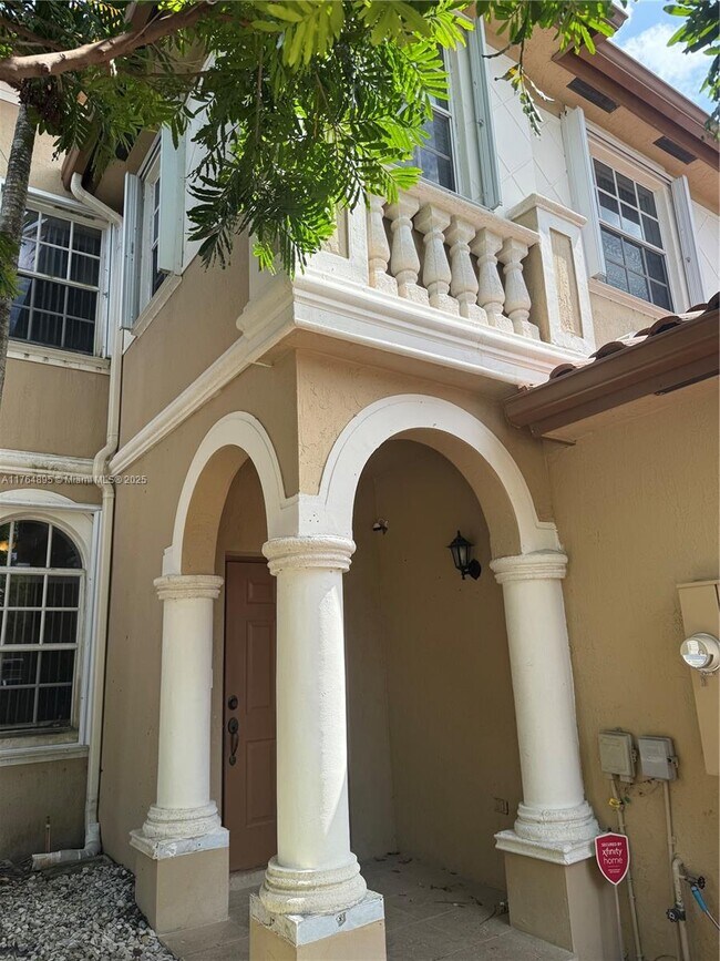 5031 SW 135th Ave in Miramar, FL - Building Photo - Building Photo