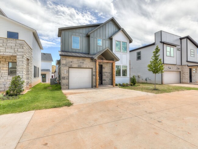 2537 NW 132nd St in Oklahoma City, OK - Foto de edificio - Building Photo