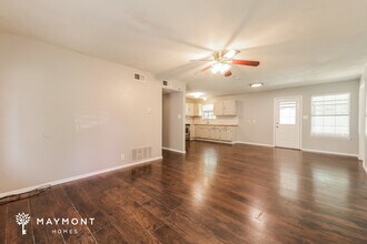 506 E Hickory St in Kaufman, TX - Building Photo - Building Photo