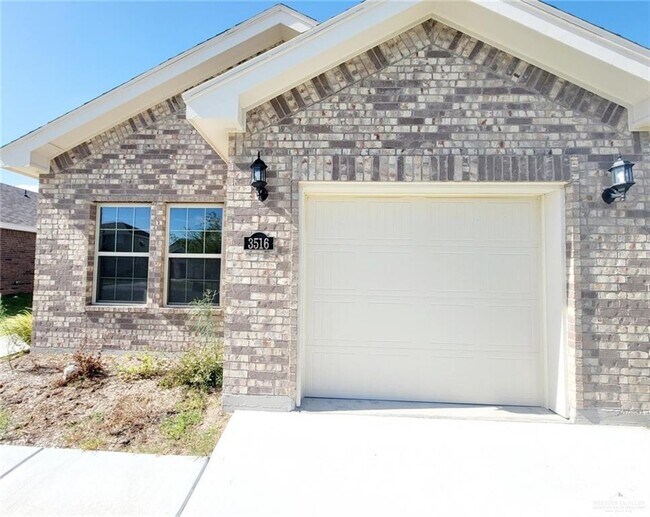 41 Harvard Ave in McAllen, TX - Building Photo - Building Photo