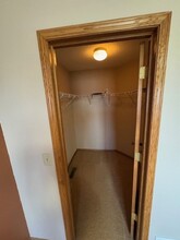 9225 Orchard Cir in Monticello, MN - Building Photo - Building Photo