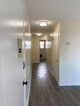 1215 Queen Anne Ave N in Seattle, WA - Building Photo - Building Photo