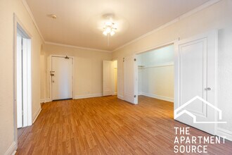 4829 N Damen Ave in Chicago, IL - Foto de edificio - Building Photo