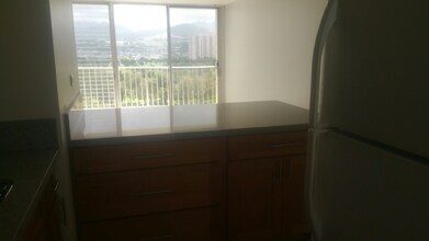 949 Ala Nanala St in Honolulu, HI - Building Photo - Building Photo