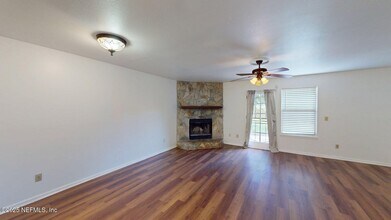 5675 Marathon Pkwy in Jacksonville, FL - Building Photo - Building Photo