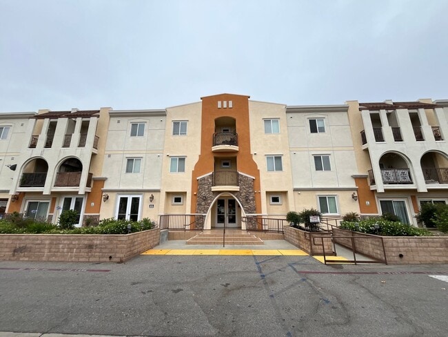 MASON (10227) APT in Chatsworth, CA - Building Photo - Building Photo
