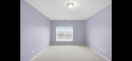 390 W Mahogany Ct, Unit 606 in Palatine, IL - Foto de edificio - Building Photo