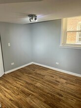 5650 W 63rd Pl in Chicago, IL - Building Photo - Building Photo