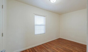 300 N Morrison Ave in Casa Grande, AZ - Building Photo - Building Photo