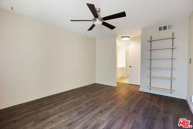 property at 950 Kings Rd