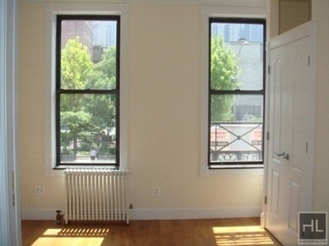 GORGEOUS MIDTOWN WEST 2 BEDROOM - WON'T LA in New York, NY - Building Photo - Building Photo