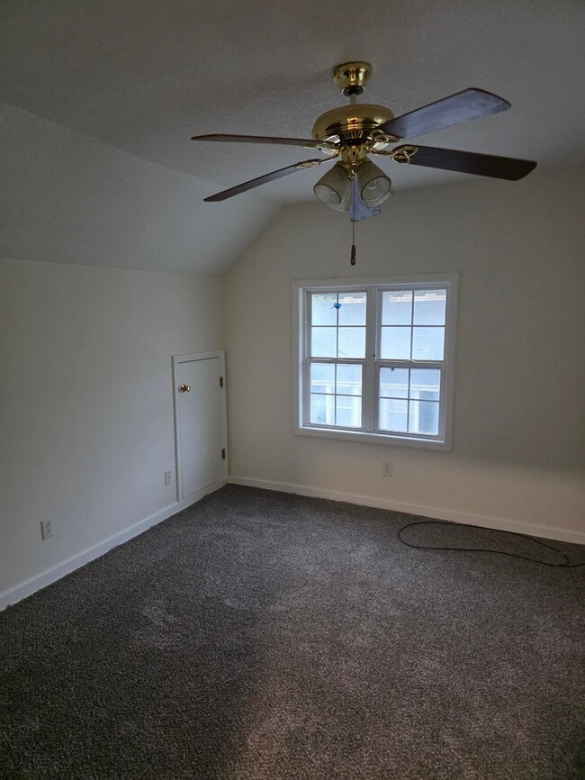 213 E Carlton St in Pittsburg, KS - Building Photo - Building Photo