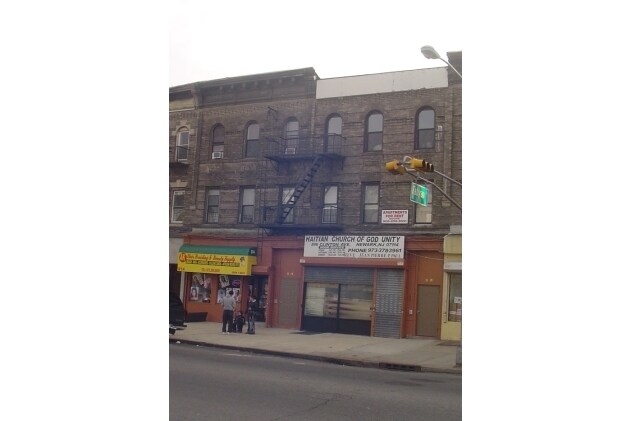 814-816 Clinton Ave in Newark, NJ - Foto de edificio - Building Photo