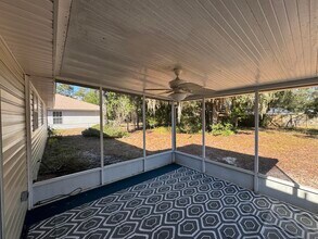 6868 E Bay Blvd in Navarre, FL - Building Photo - Building Photo