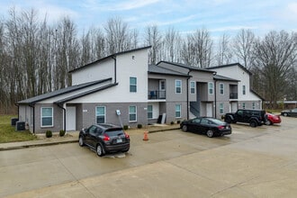 Courtyards at Amelia Olive Branch in Amelia, OH - Building Photo - Building Photo