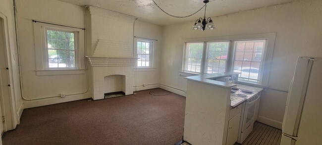 902 Greenwood Ave in Canon City, CO - Building Photo - Building Photo