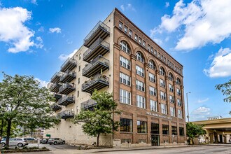 413 N 2nd St in Milwaukee, WI - Building Photo - Building Photo