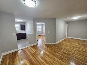 363 Park Ave, Unit 17 in Orange, NJ - Foto de edificio - Building Photo