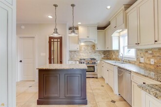 55 W Shadburn Ave in Buford, GA - Building Photo - Building Photo
