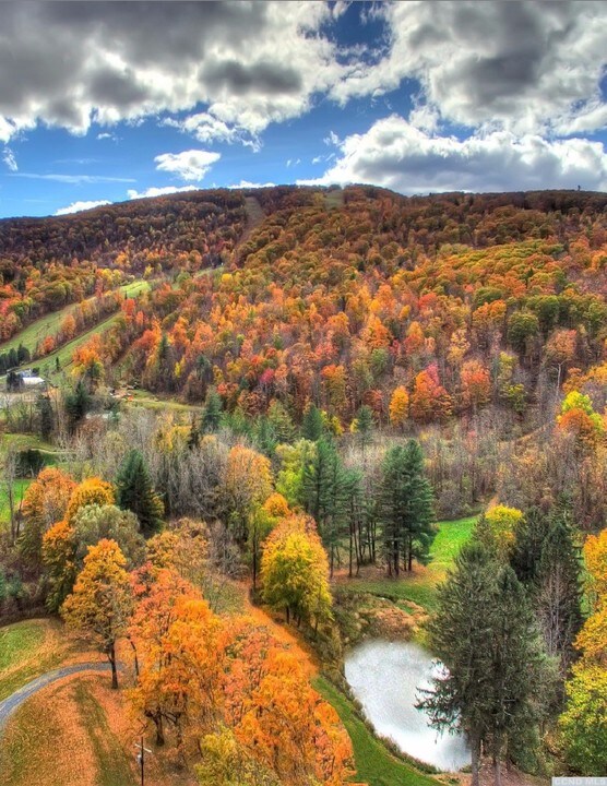 Silver Eagle Ranch in Hillsdale, NY - Building Photo