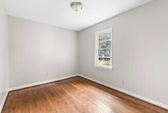 1800 Matthews Ave in Bessemer, AL - Foto de edificio - Building Photo