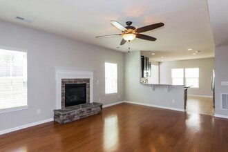 12427 Lookout Point Dr in Charlotte, NC - Building Photo - Building Photo