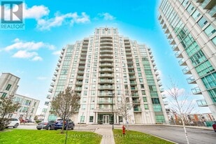 6 Rosebank Dr in Toronto, ON - Building Photo