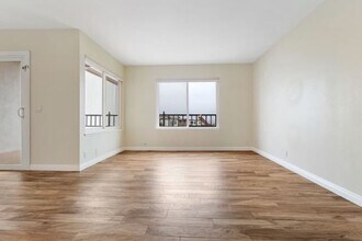 710 Calle Lima in San Clemente, CA - Building Photo - Building Photo