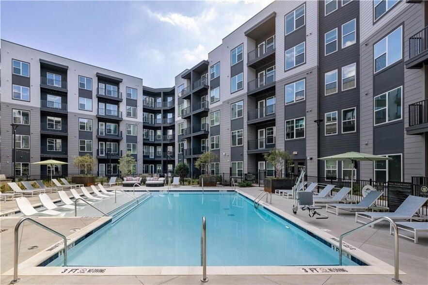 3108 McGinnis Ferry Rd, Unit 203 in Suwanee, GA - Building Photo