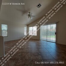 11219 W Vernon Ave in Avondale, AZ - Building Photo - Building Photo