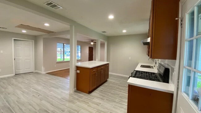 property at 2406 Rosemead Dr