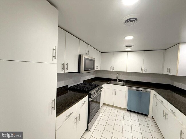 property at 606 Cooper Landing Rd