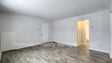 811 7th Ave N in Fargo, ND - Building Photo - Building Photo