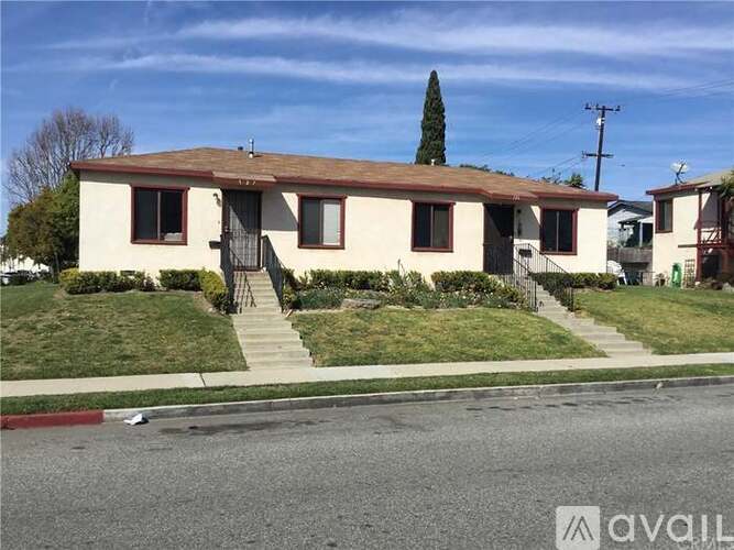 725 Portola Ave in Torrance, CA - Building Photo