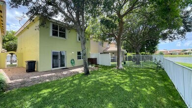 6722 Duval Ave in West Palm Beach, FL - Building Photo - Building Photo