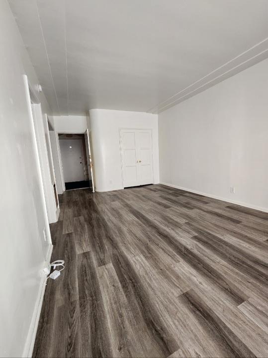 1781 N Orchid Ave in Los Angeles, CA - Building Photo
