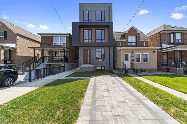 property at 531-531 Delaware Ave N