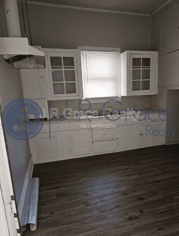 410 W Trinity St in Groesbeck, TX - Building Photo - Building Photo