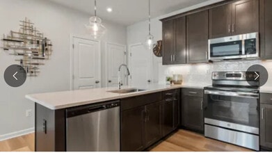 658 Brookwood Glen Ter, Unit A in Glen Allen, VA - Building Photo - Building Photo