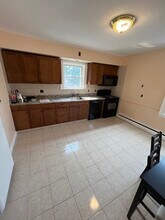 69 Cherry St in Waltham, MA - Building Photo - Building Photo