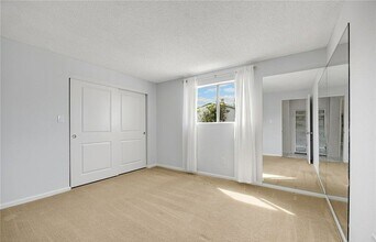 14721 Riata St in Midway City, CA - Building Photo - Building Photo