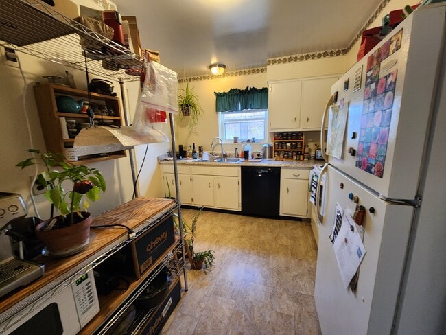 172 Bolling Dr in Bangor, ME - Building Photo - Building Photo