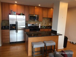 811 W Eastwood Ave in Chicago, IL - Building Photo - Building Photo