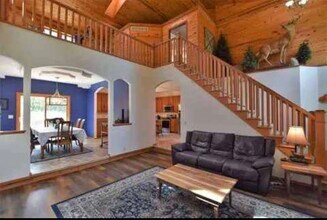 969 Riverside Dr in Suamico, WI - Building Photo - Building Photo