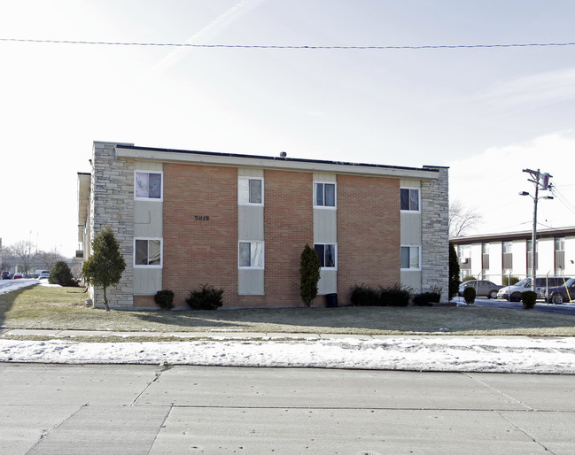 Station Hills in Kenosha, WI - Foto de edificio - Building Photo