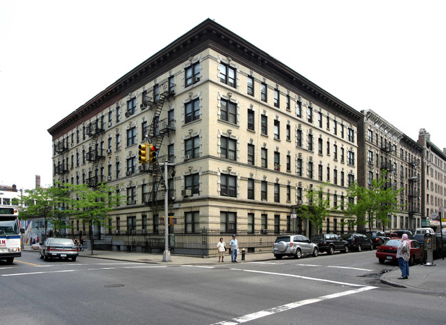 141 Wadsworth Ave in New York, NY - Building Photo - Building Photo